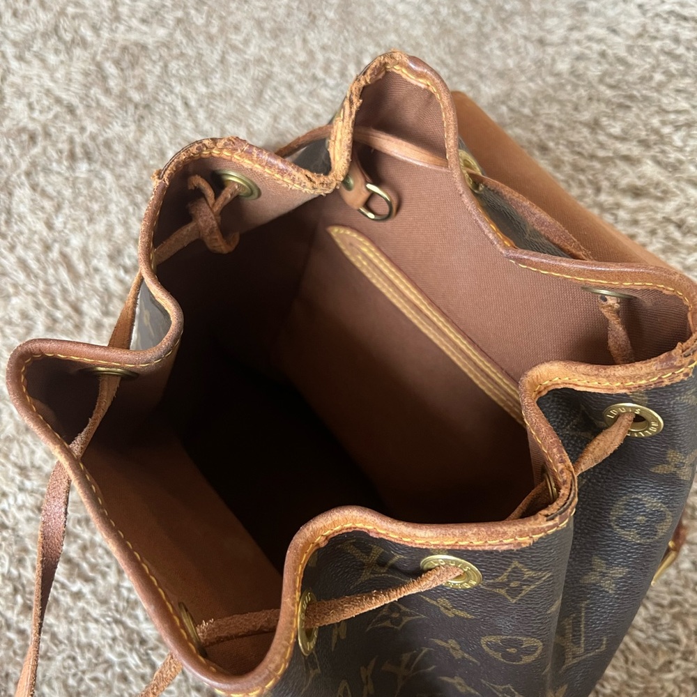 Louis Vuitton Backpack - Picture 4 of 5